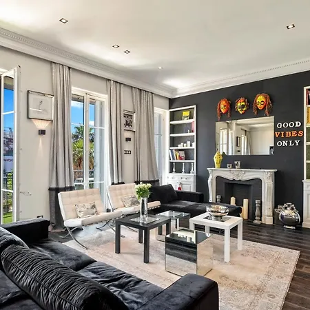 Croisette Luxury Waterfront Across The Sea