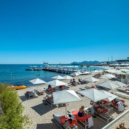 Croisette Luxury Waterfront Across The Sea شقة